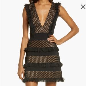 Plunge Neck Tiered Ruffle Cocktail Dress - SHO by Tadashi Shoji - size 4